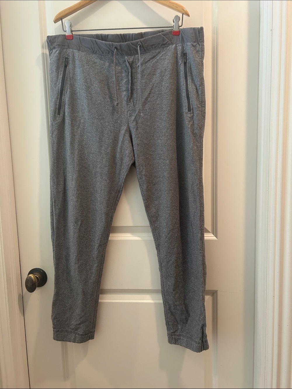 J. Crew Knit Goods Gray Slim Drawstring  Sweatpants Joggers zip Pockets size L